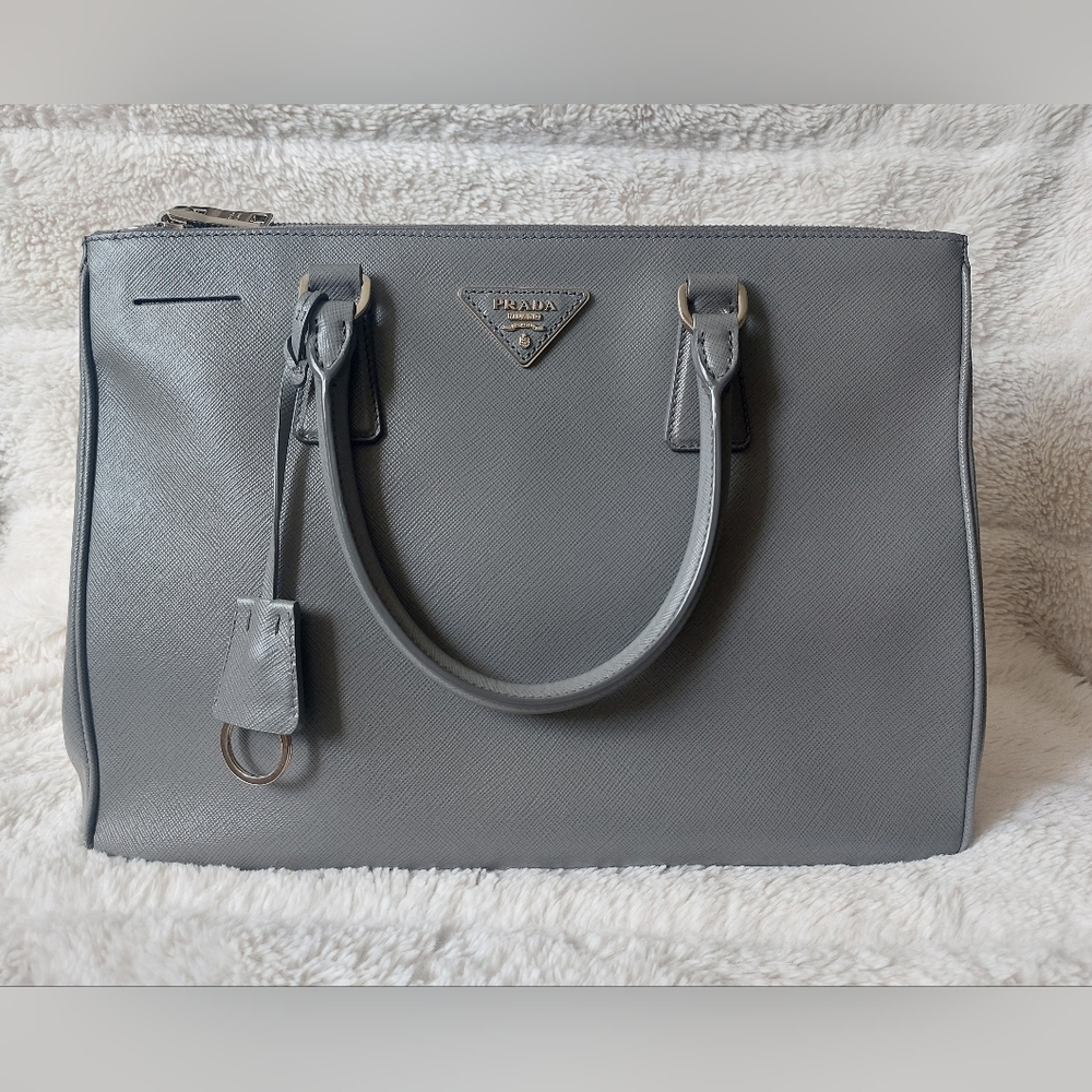 PRADA Large Galleria Leather Purse | Bag Grey/Silver 🩶 Like New!